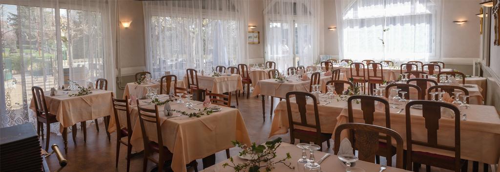Castel Regina Hotel Chatel-Guyon Exterior photo