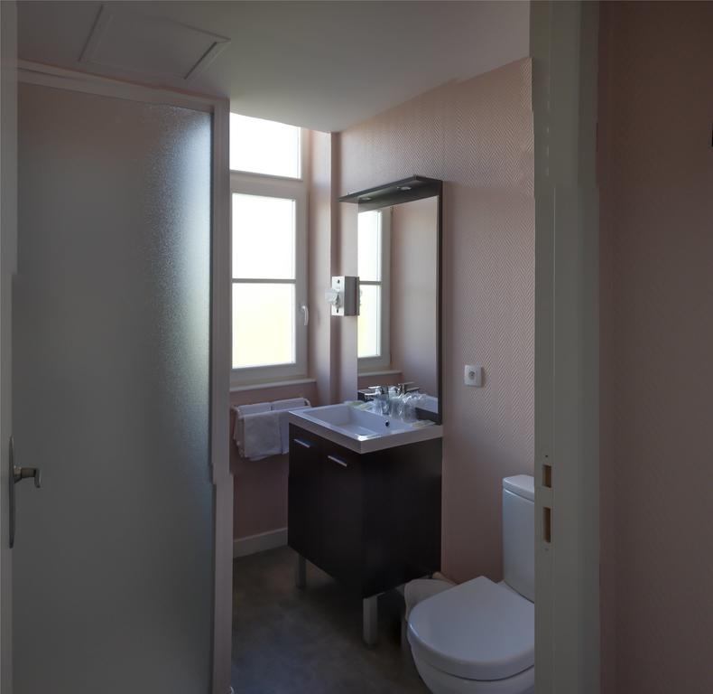 Castel Regina Hotel Chatel-Guyon Room photo