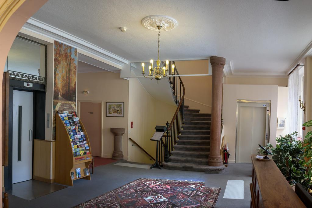 Castel Regina Hotel Chatel-Guyon Exterior photo
