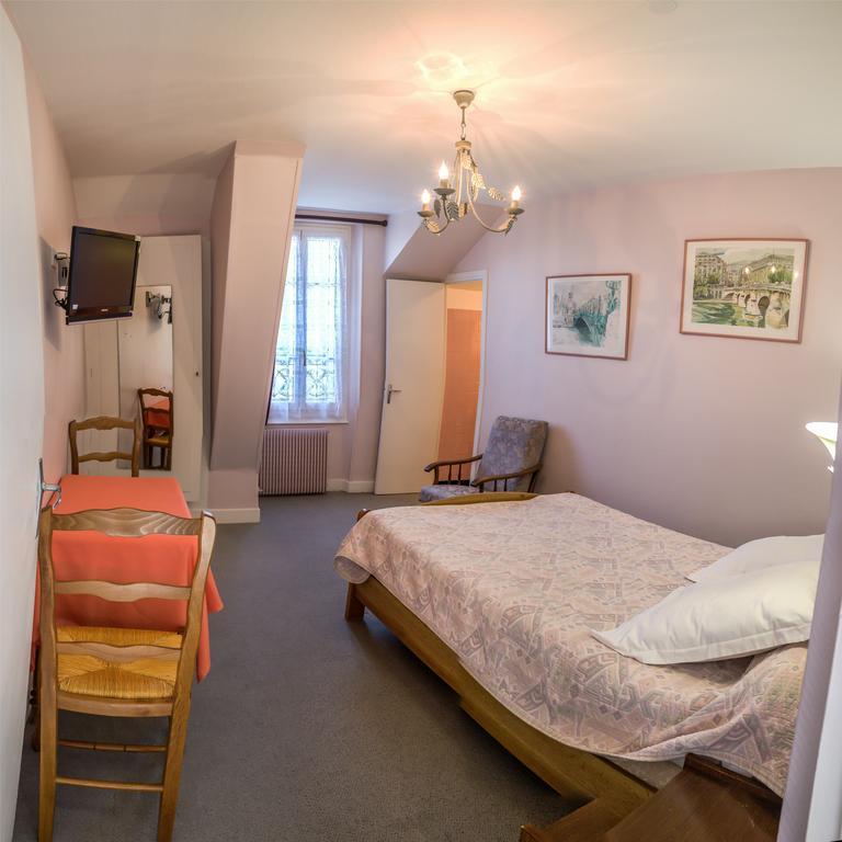 Castel Regina Hotel Chatel-Guyon Room photo